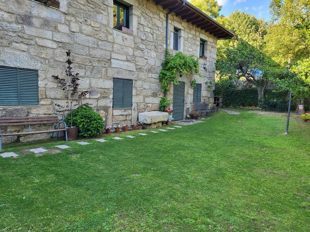 Conjunto Entre Acebos Pensionat Sotillo de Sanabria Exteriör bild