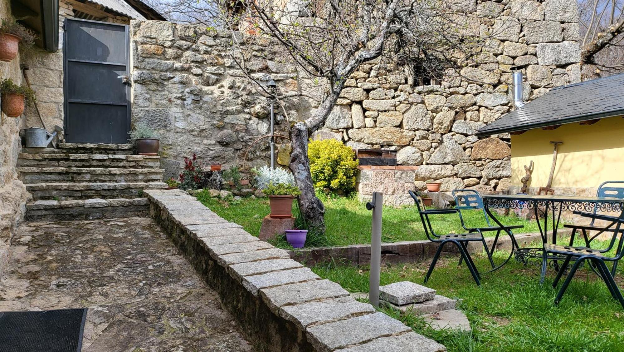 Conjunto Entre Acebos Pensionat Sotillo de Sanabria Exteriör bild